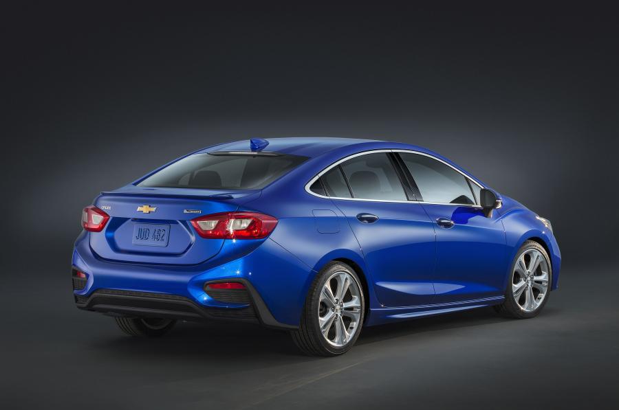  Chevrolet Cruze Premier RS 2016 года  (фото 2 из 34)
